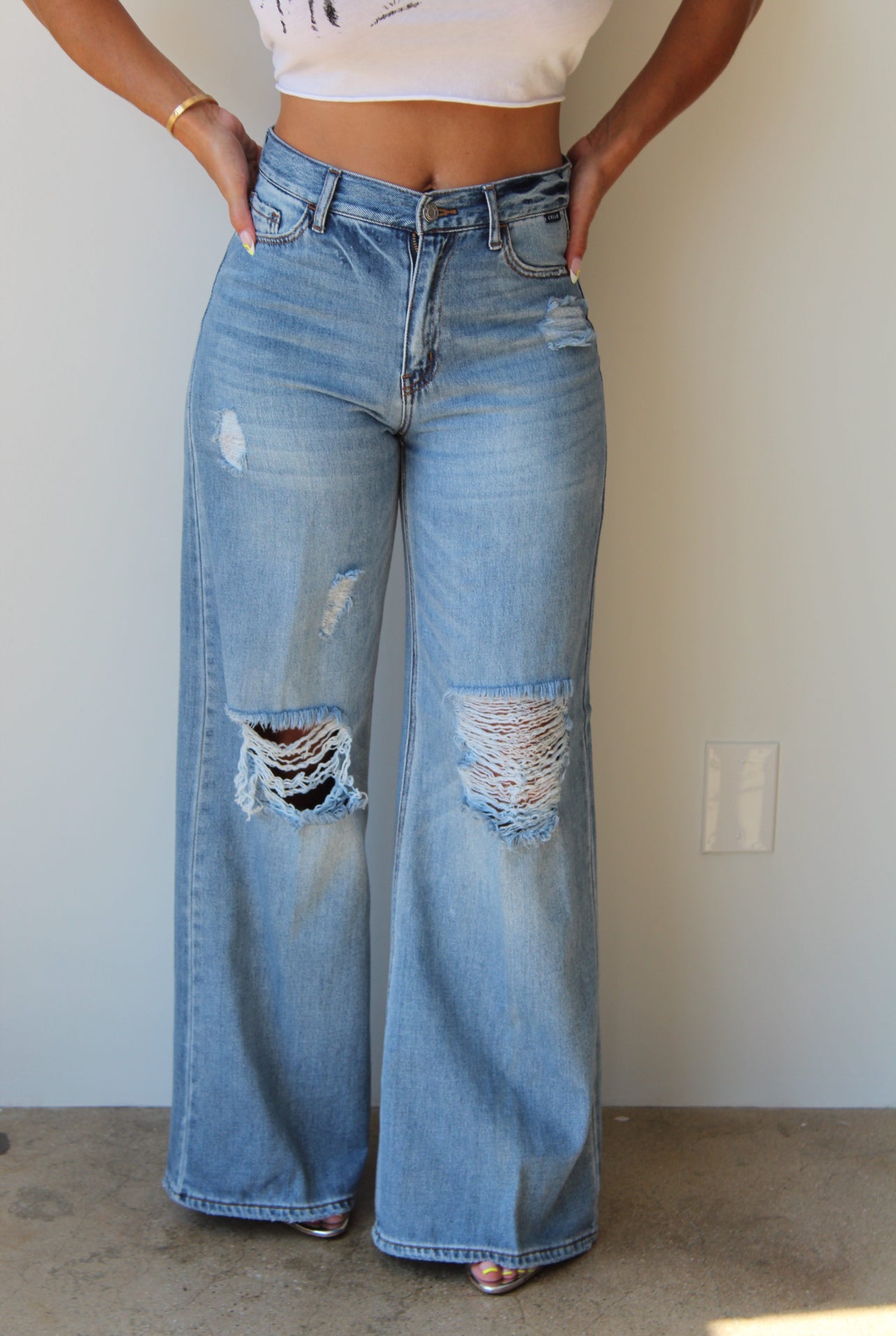 Not Too Much | Wide Leg Jeans